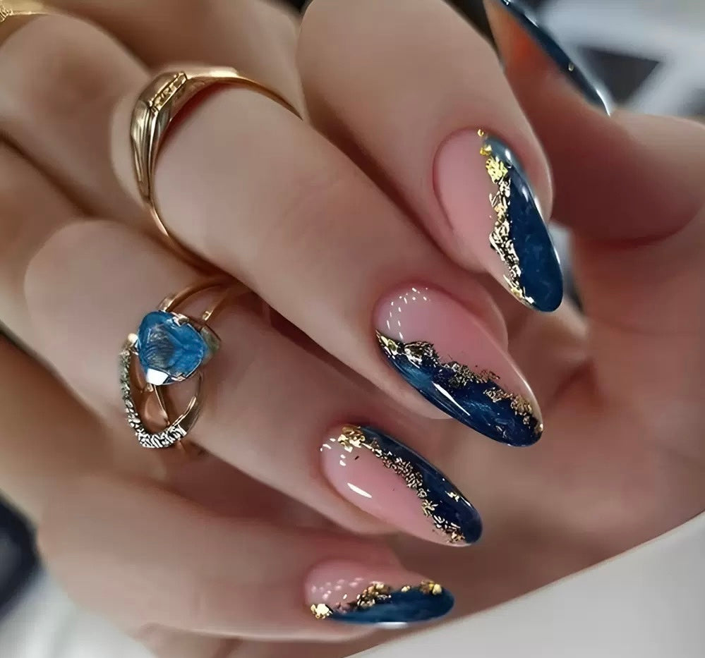 QZ5004 European and American hot-selling wearable nails black glitter ripple soft line false nails